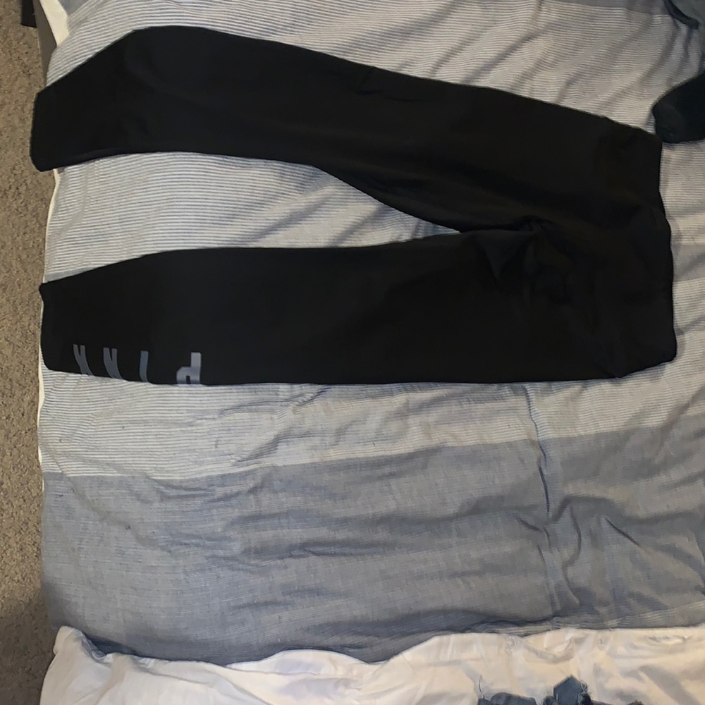 VS PINK fleece lined leggings